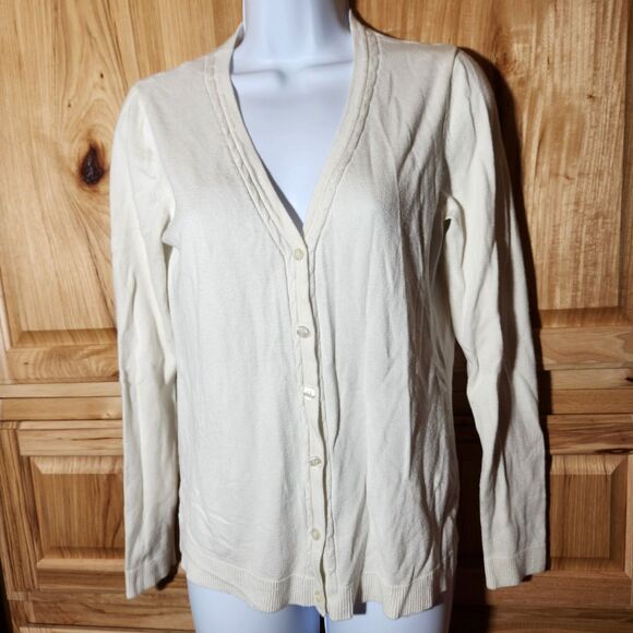 Women’s Tops Bundle – 7 Pieces, Size Medium | Mixed Styles & Brands - Picture 3 of 14